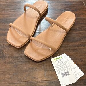 NWT Crocs Miami Sandal